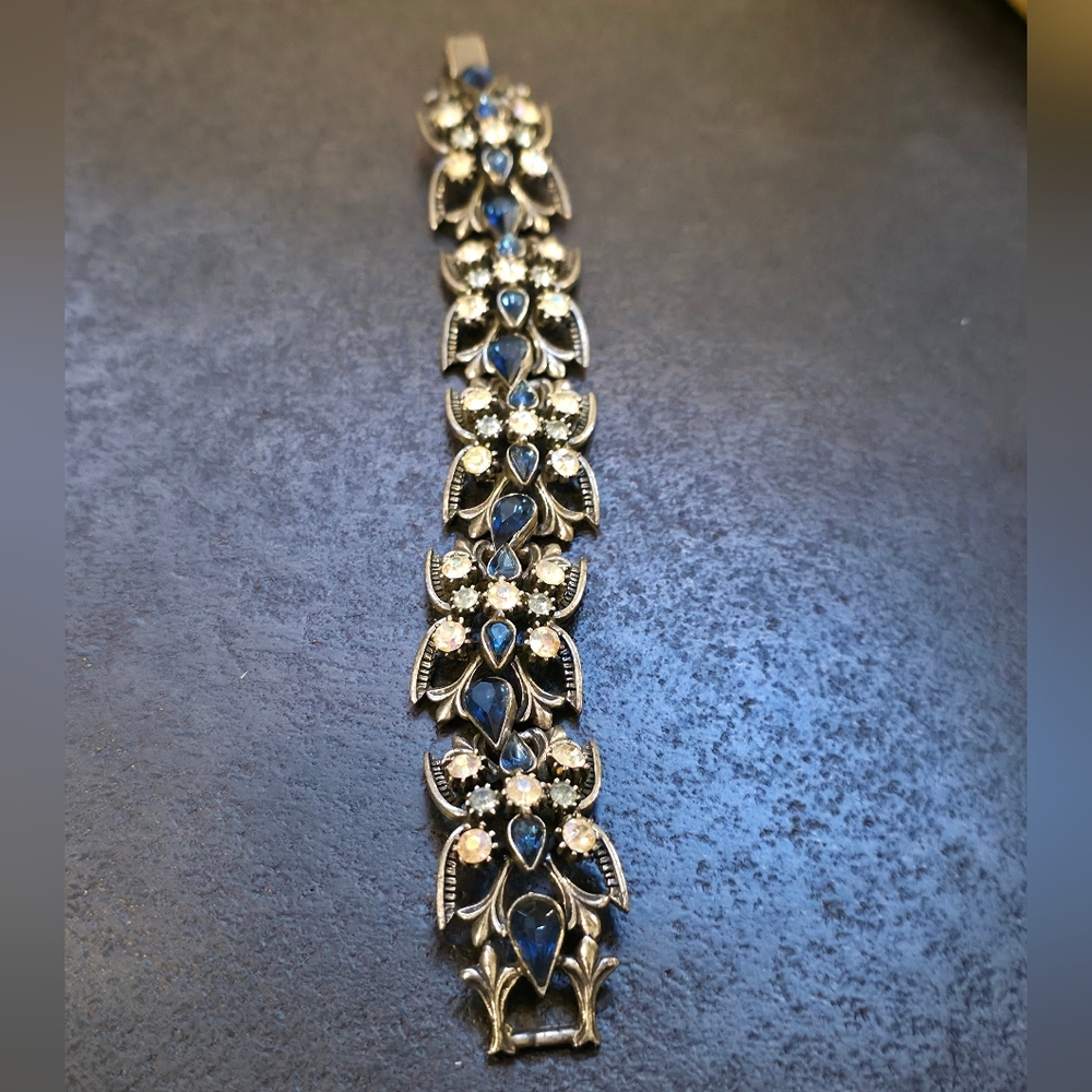 Vintage Saphire Blue Glass Rhinestone Bracelet